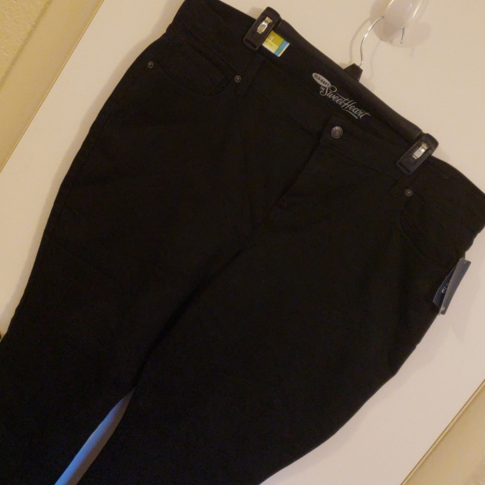 NWT Black Sweetheart Old Navy Jeans